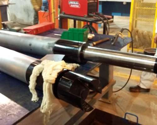 Fabricación de Cilindros Hidráulicos para Grúas