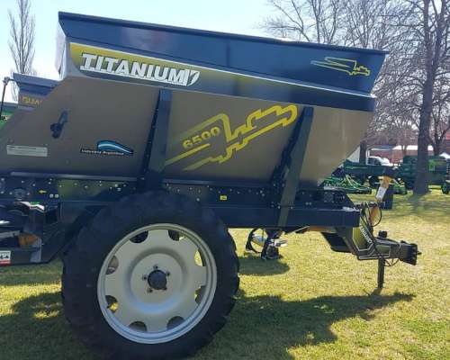 Fertilizadora Titanium 6500lt Bernardin