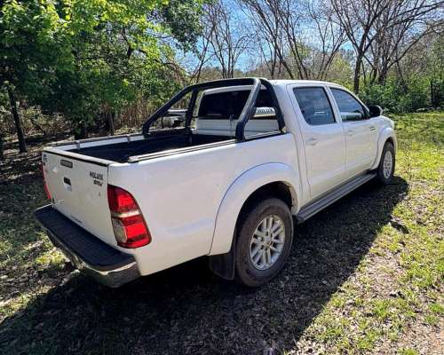 Toyota Hilux 4X4 SRV