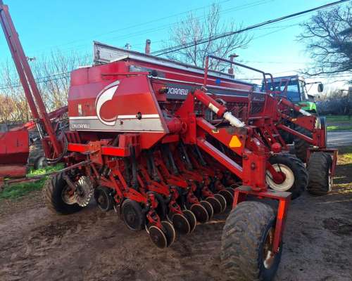 Sembradora Marca Crucianelli, Modelo Pionera 2520, Doble FER