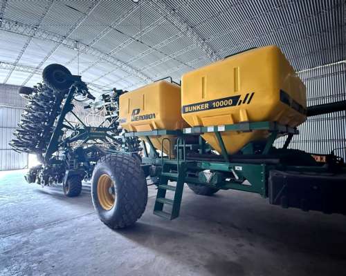 Sembradora Pierobon Turbosem II de 54 a 21 cm