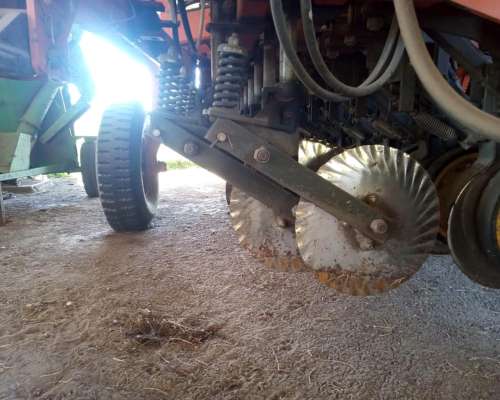 Sembradora Dumaire Modelo 710