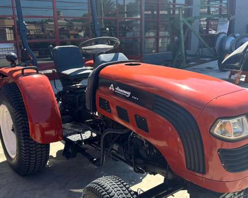 Tractor Hanomag 3 Puntos y Salida Hidraulica. Motor 0