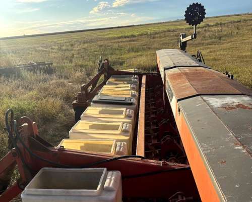 Sembradora Agco Allis AX1210