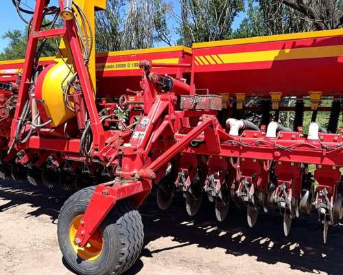 Sembradora Bertini Neumática 20 a 35 con Fertilización