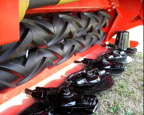 Segadora Yomel - Moscato 3070 con Acondicionador