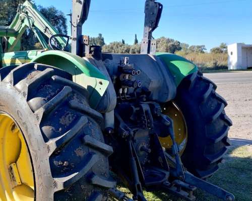 John Deere 5425, año 2012