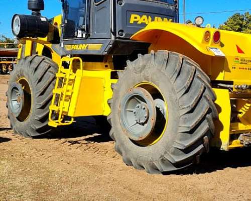 Tractor Pauny 710 Dual