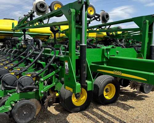 Plantadora John Deere DB60