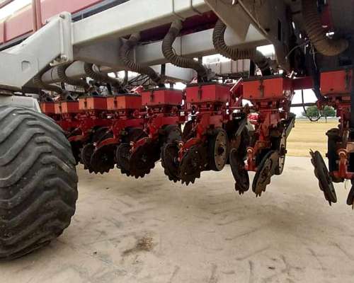 Sembradora VHB de 16 Lineas a 52 cm