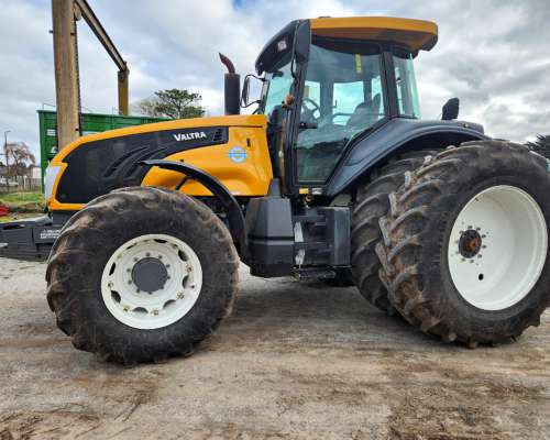 Tractor Valtra BT 210 con Piloto