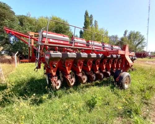 Sembradora Apache M6120 de 13 a 5252 C/ Monitor