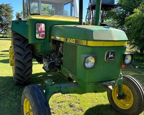 John Deere 2140 Buen Estado