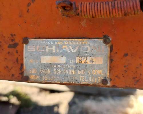 Moledora de Fardo y Granos Schiavoni.