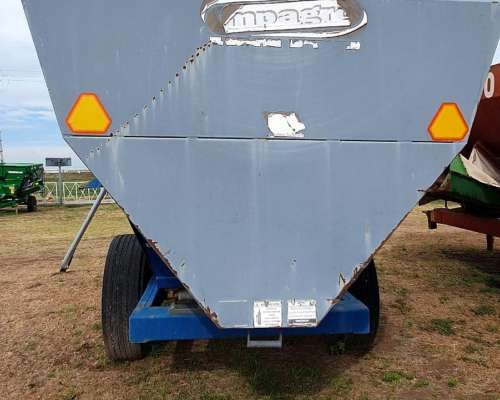 7 - Mixer Horizontal 8m Impagro con Balanza. Usado