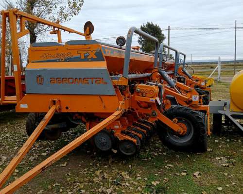 Sembradora Agrometal TX Mega