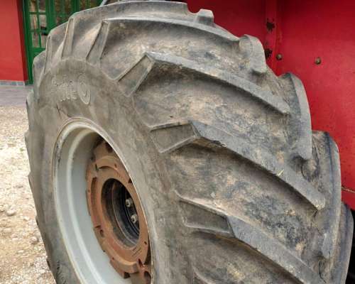 Massey Ferguson 297 4X4 con Gomas Nuevas y Aire.