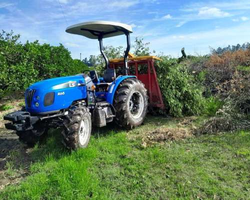 Tractor LS R65 4X4 con Techo