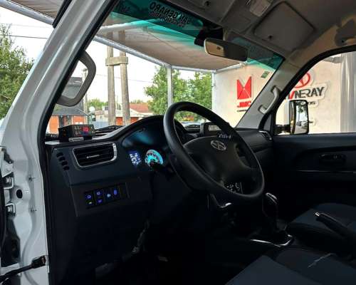 Shineray T30 C/S CH con Duales con Furgon Refrigerado -18