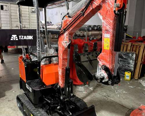 Excavadora Compacta con Orugas de Goma de 1t