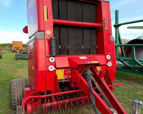 Rotoenfardadora Mainero 5877. .