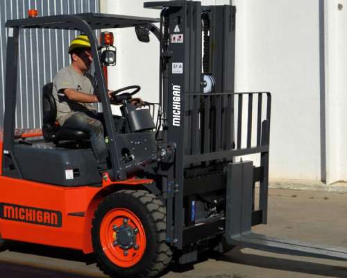 Autoelevador Michigan ME 38 - 45t