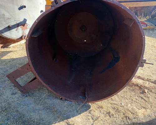 Tanque Vertical con Base de Apoyo Capacidad 2000 L