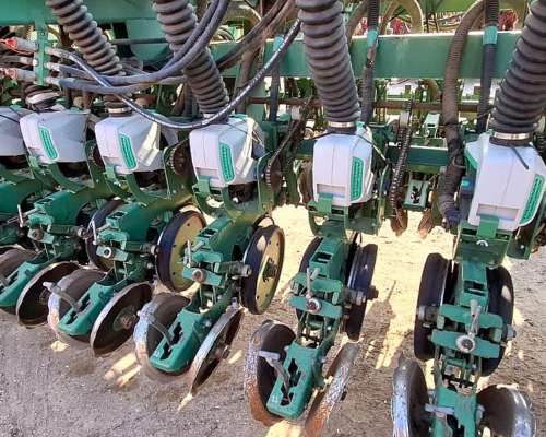 Sembradora Pierobon Multimix de 32 a 21 y 16 a 42