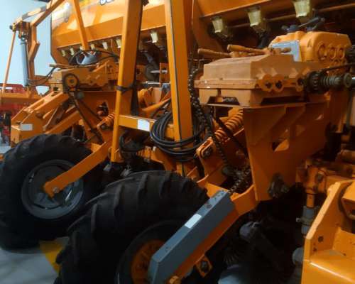 Sembradora Agrometal MSX 39/17