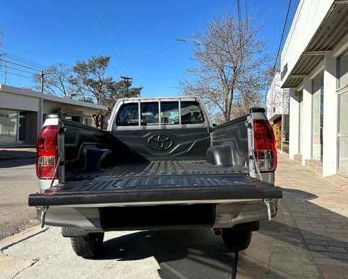 Toyota Hilux C/simple 2.4 TDI 4X4 0km MY2025 Orio Hnos