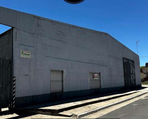 Venta: Predio de Galpones - Holmberg