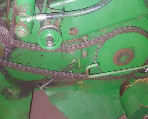 Rotoenfardadora Jhon Deere Modelo 566