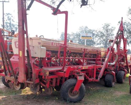 Sembradora Giorgi Precisa 8000 20-52 Neumática 2007 con Kit