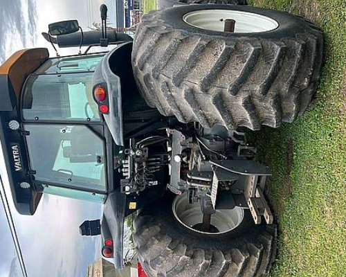 Tractor Marca Valtra BT 170
