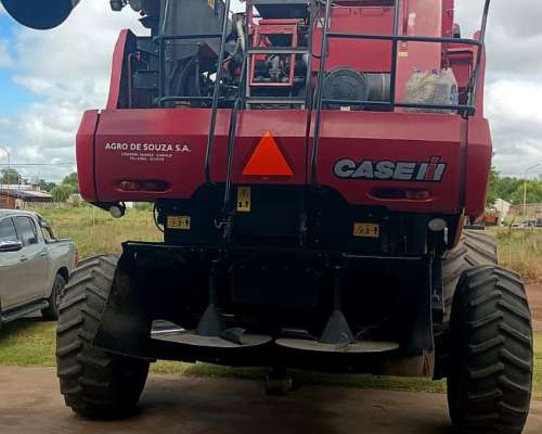 Cosechadora Case IH 5130 con Caracol 35 Pies