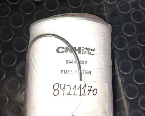 84211170 Filtro de Combustible New Holland