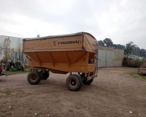 Acoplado Tolva Semilla y Fertilizante Fabimag