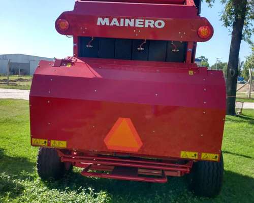 Rotoenfardadora 5877 con Atador de RED
