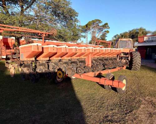 Metar Autotrailer de 12 a 52 con Fert. Lateral.