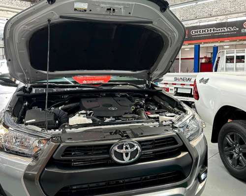 Hilux C/doble 2.8 TDI Automatica SR 4X4 0km MY2025 Orio Hnos