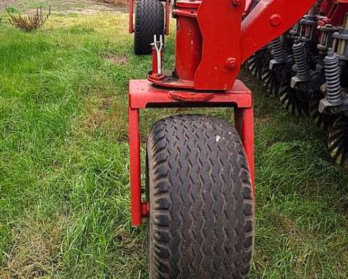 Sembradora Apache 54000 Grano Fino de 33 a 21 cm