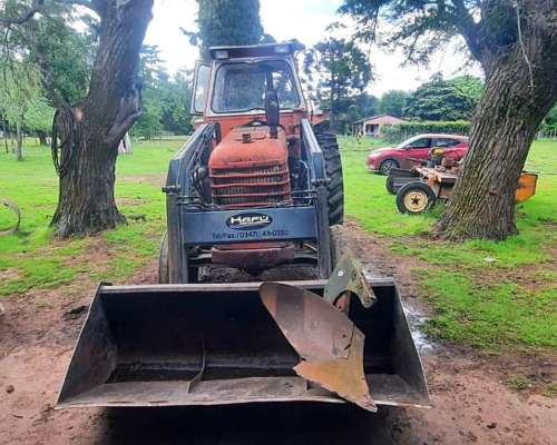 Tractor Fiat 60 con Pala