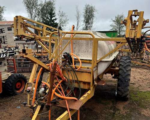 Pulverizadora de Arrastre Stefoni 3000 Litros