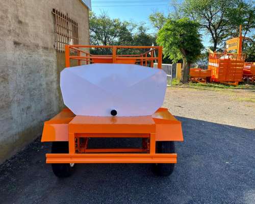 Acoplado Tanque Metálico 2000 Lts sin Bomba