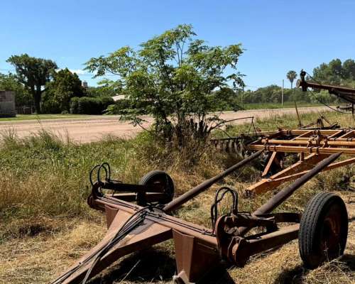 Pinche de Rollos Agromec con Doble Cilindro