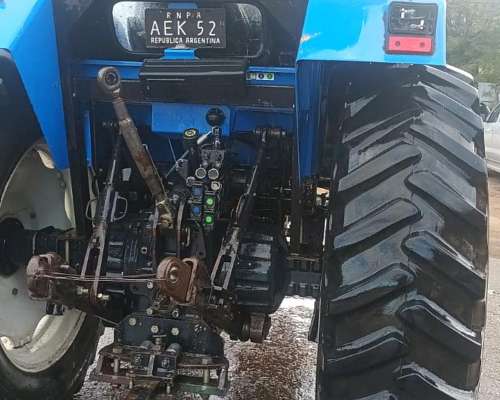 New Holland TS 120 Doble Tracción