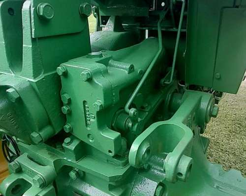 Tractor John Deere 2420 con 3 Puntos