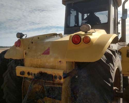 Tractor Pauny 540 C año 2012.
