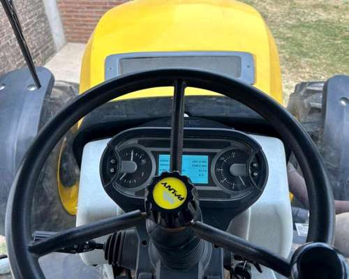 Tractor Brioso 215ie de 215 HP