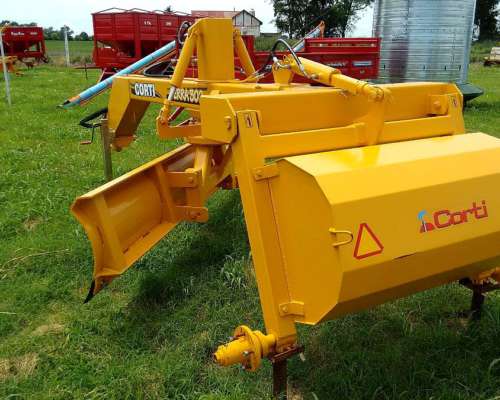 Niveladora de Arrastre Terra 302